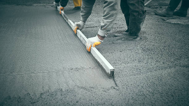 Best Custom Concrete Contractor  in Montclair, CA